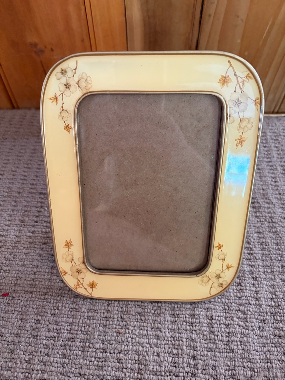 Cream Floral Ceramic Picture Frame